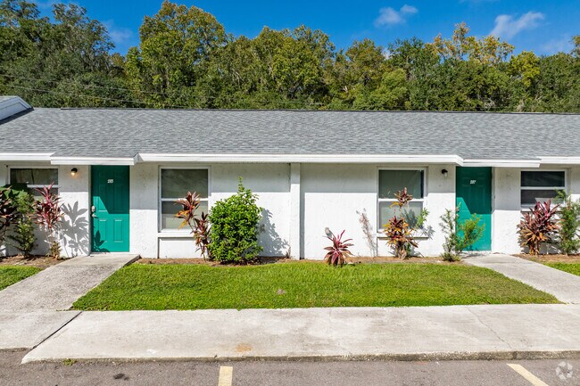181 Dryden Pl, Brooksville, Florida - Sunny Creek Apartments