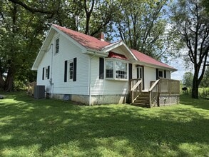 Building Photo - 1014 Old Dixie Loop