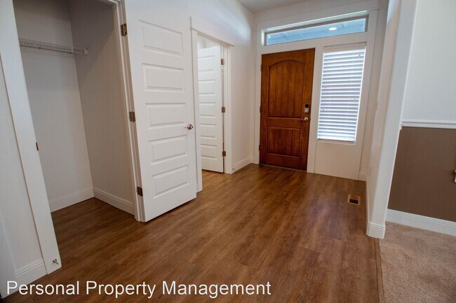 Foto del edificio - 4 br, 2.5 bath House - 5415 NE 134th Street