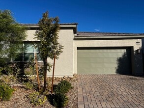 Building Photo - 9040 Skye Canyon Ranch St