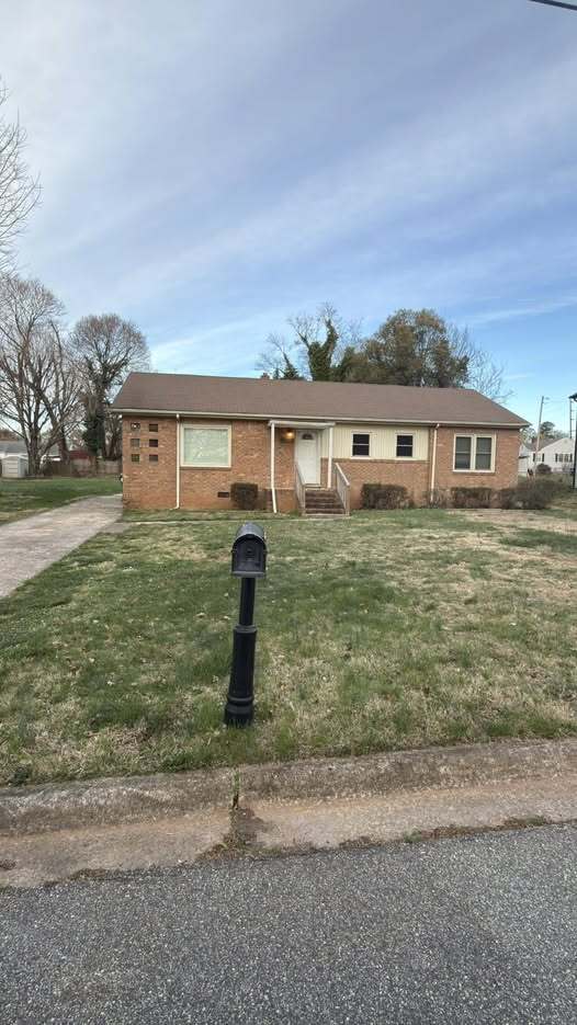 Building Photo - 1221 Terrell Dr