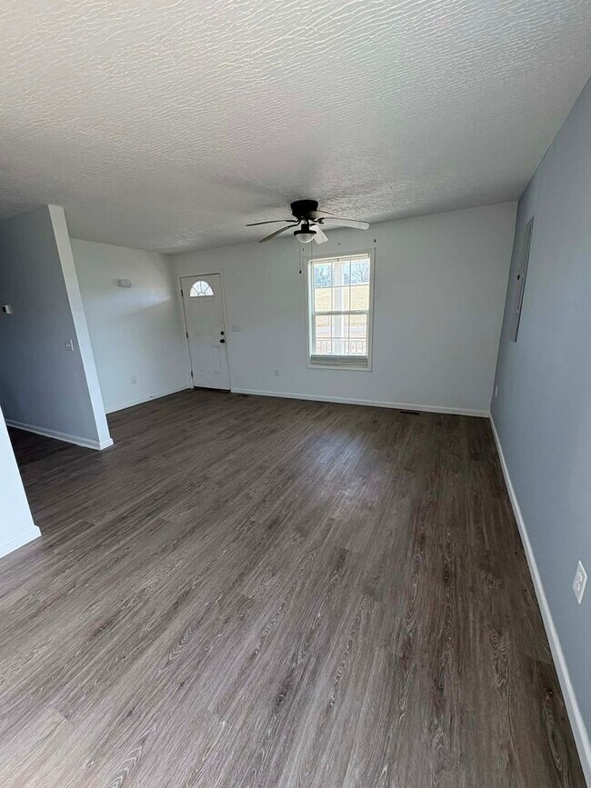 Foto del edificio - Country Living Home!