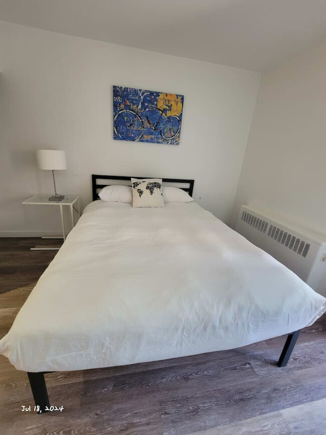Building Photo - 56 Rue Guilbault O
