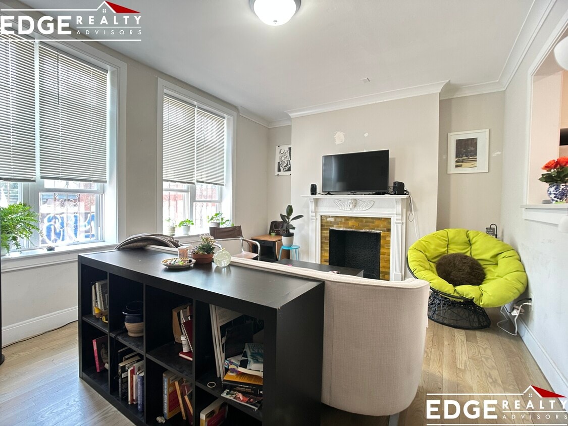 Primary Photo - 78 Linden St