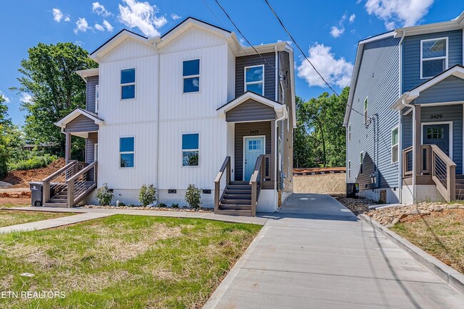 Building Photo - 3425 Garden Dr