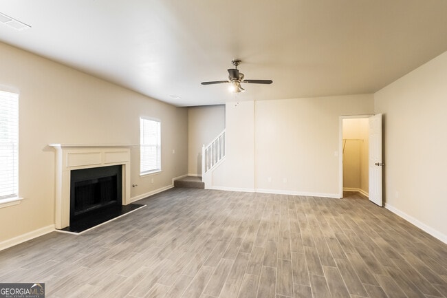 Building Photo - 1562 Gunstock Ct