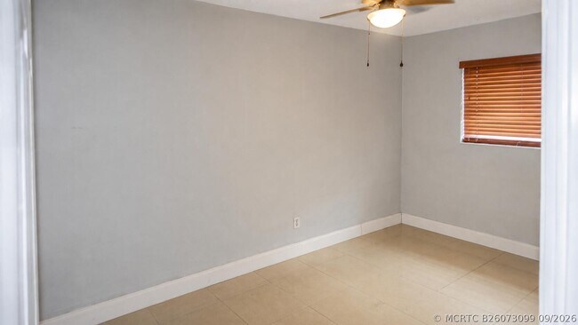 Foto del edificio - 2631 SW 13th Ave