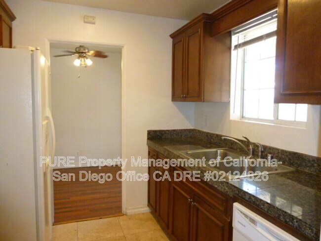 Building Photo - 1321 S Upas St