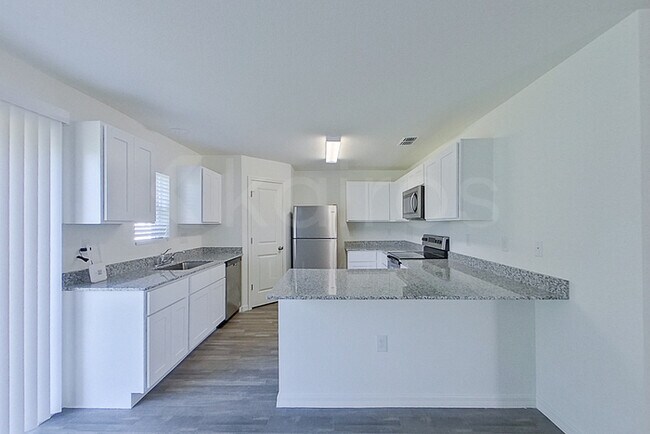 Foto del edificio - 3641 Bath Ln