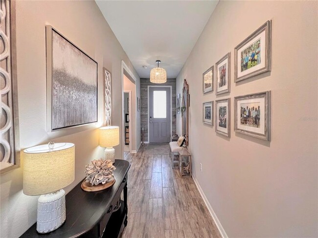 Foto del edificio - 309 Daylily Blvd
