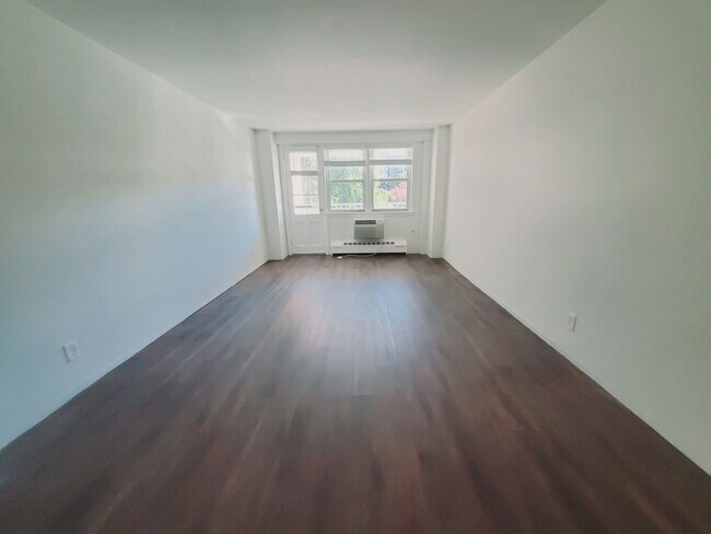 Foto del edificio - 444 Bedford St