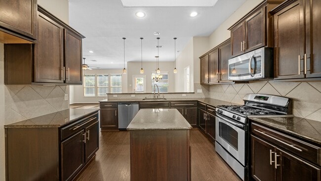 Building Photo - 8602 Austin Thomas Dr