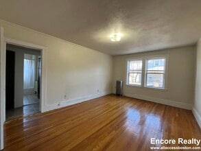 Building Photo - 155 Summer St