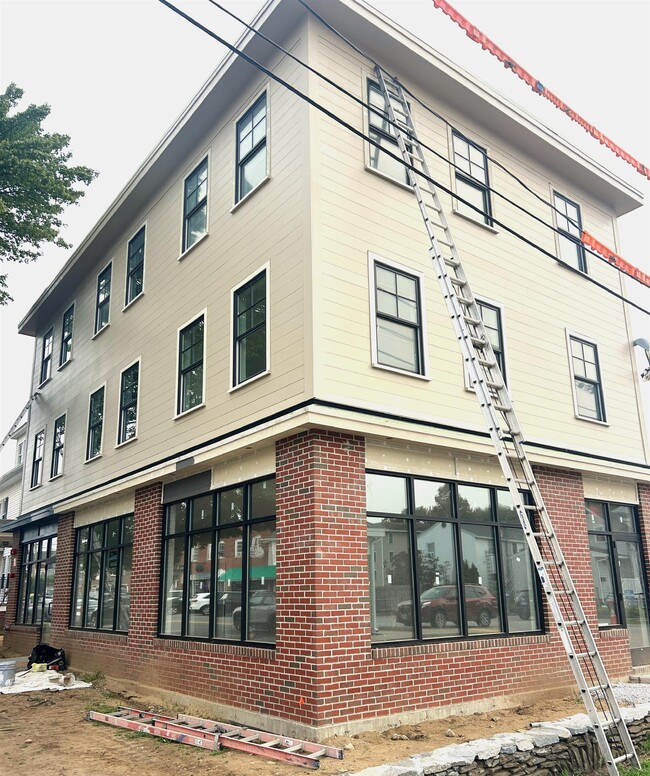 Building Photo - 427 Lafayette Rd