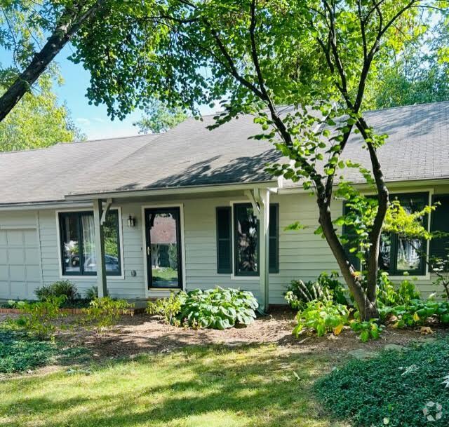 Flair North Pet Friendly Apartments for Rent Carmel, IN 75 Rentals