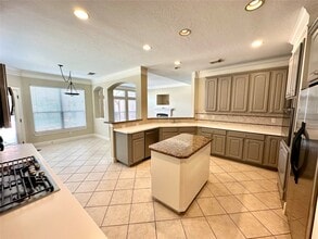 Building Photo - 12910 Watermist