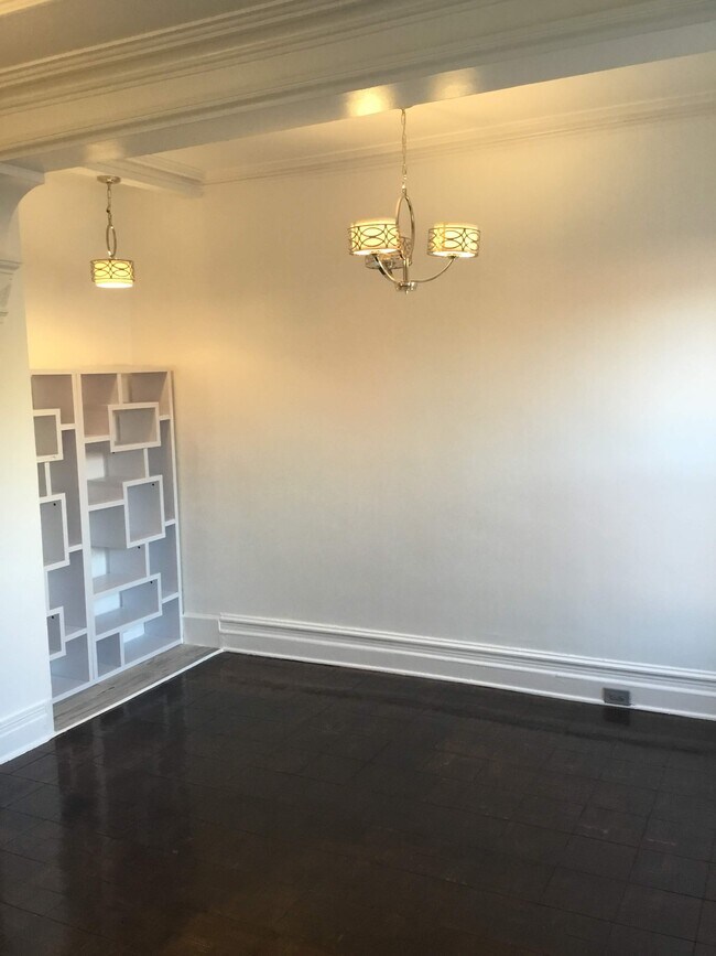 Sala de estar 3 - 1330 Dean St