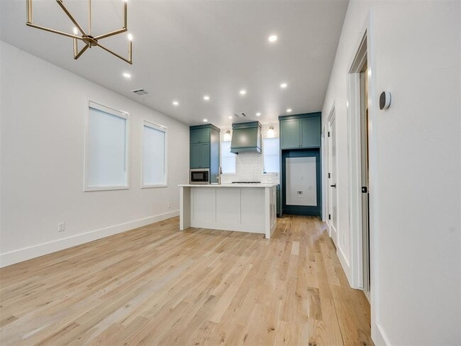 Foto del edificio - 1078 Hangar Dr