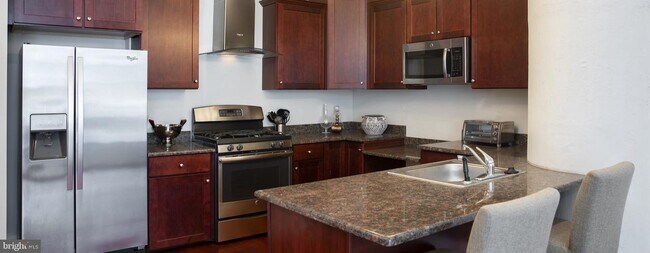 Building Photo - 800 N Delaware Ave