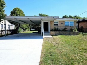 Building Photo - 810 S Westmoreland Rd