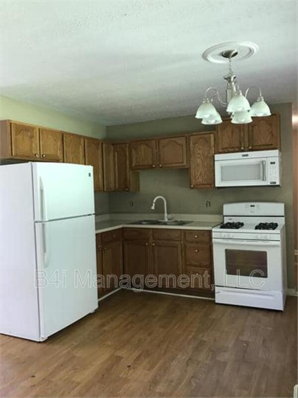 Building Photo - 8795 Channing Dr
