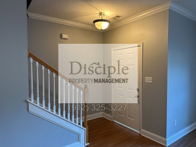 Building Photo - 273 Vining Way