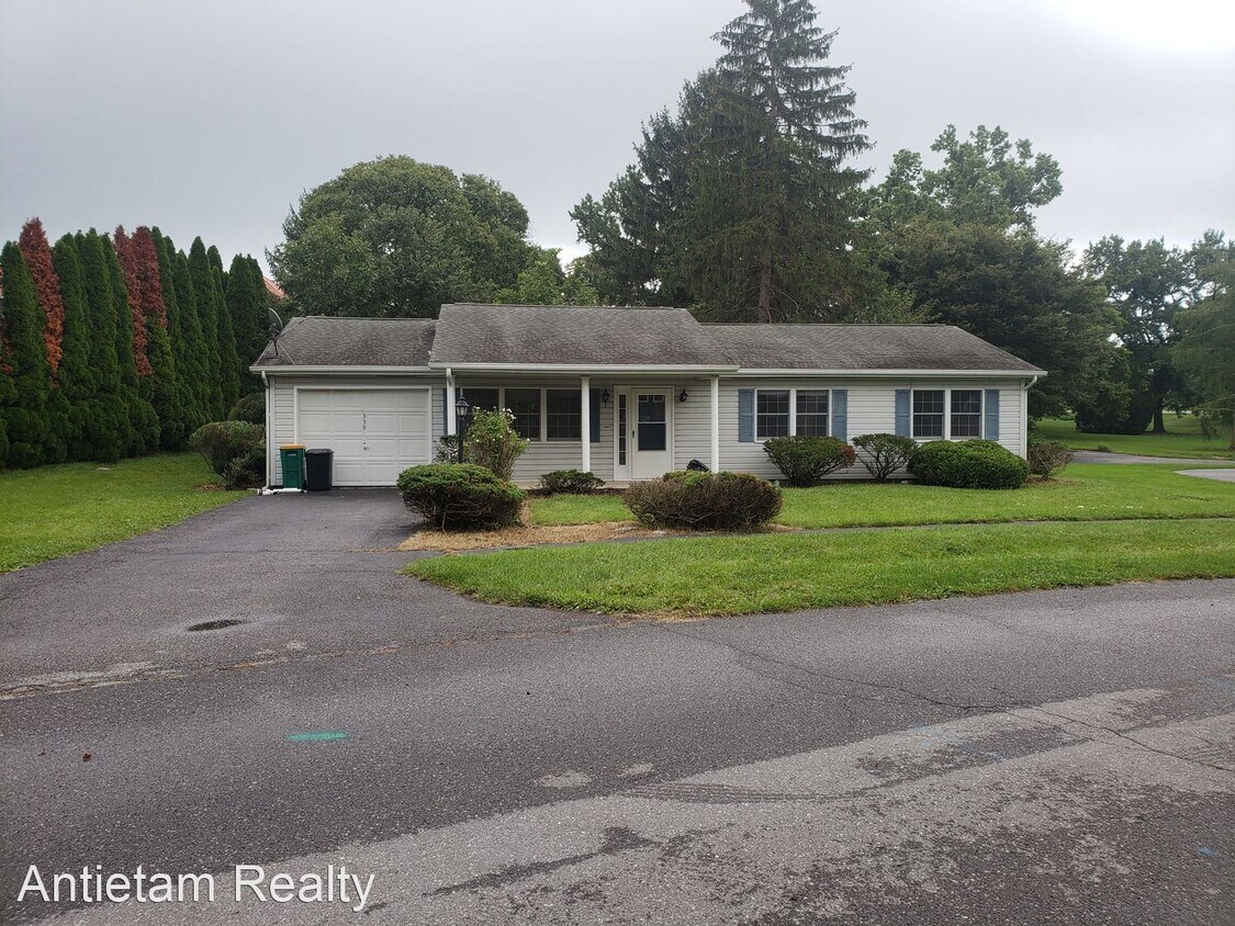 3 br, 2 bath House 339 Stonegate Circle House Rental in