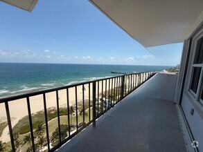 Building Photo - 405 N Ocean Blvd