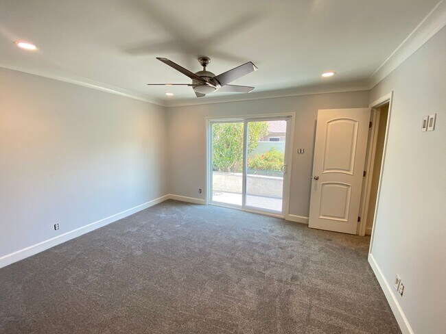 Foto del edificio - Gorgeous 3 bedroom 2 bath single family ho...