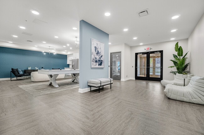 Building Photo - Park Lamont Townhomes