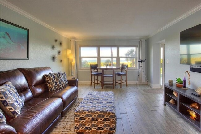 Foto del edificio - 1230 Gulf Blvd