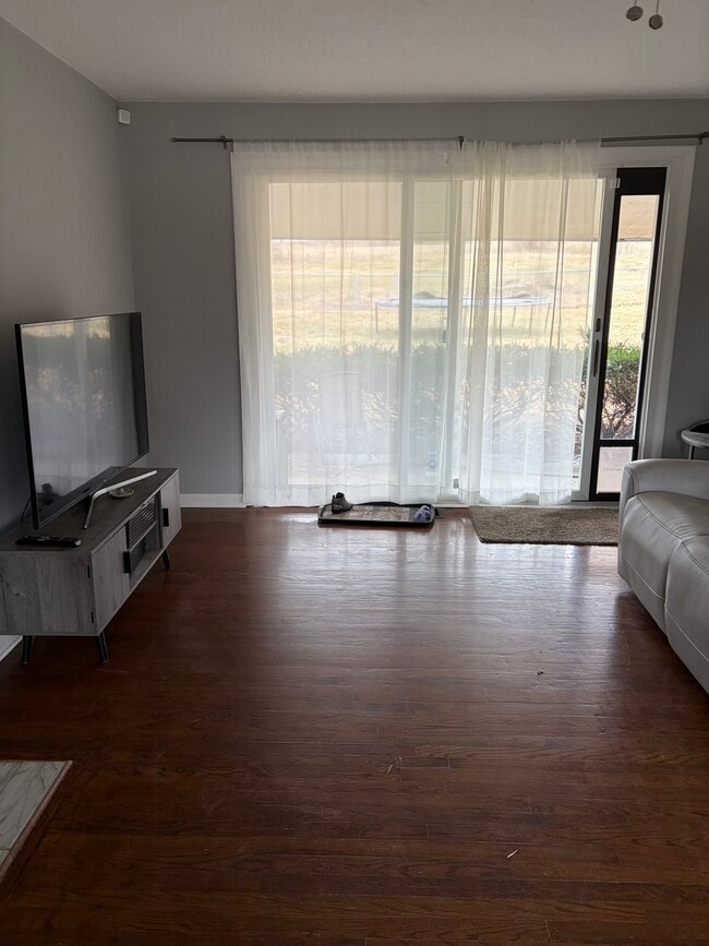 Upstairs living area - 113 Woodland Rd