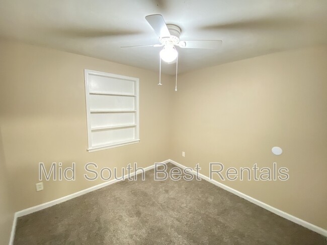 Building Photo - 2953 Dearing Rd