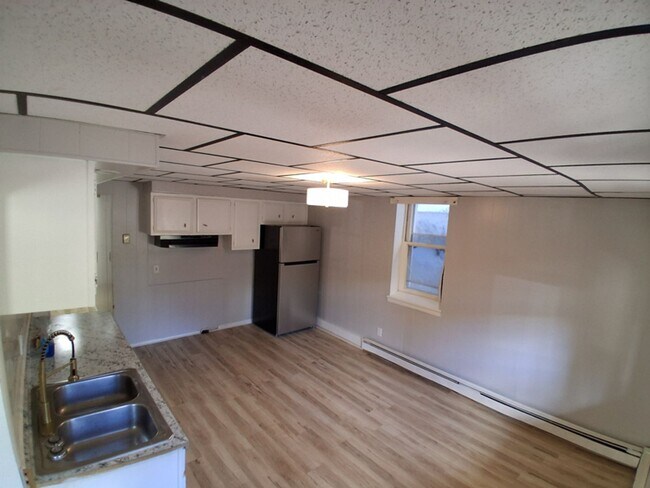 Foto del edificio - 65-67 Railroad Street