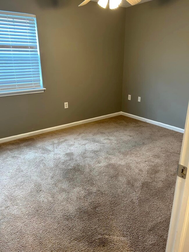 51 Port Robert Dr, Indianapolis, IN 46224 Condo for Rent in