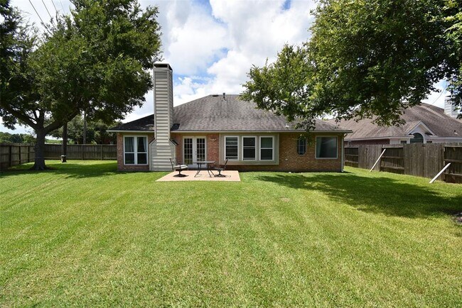 Foto del edificio - 1110 Ferndale Ct