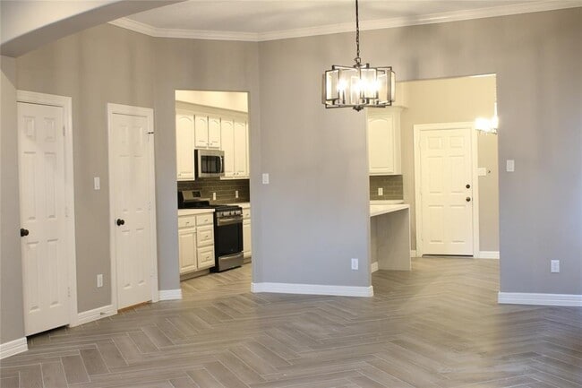 Building Photo - 13527 Brookbluff Ln