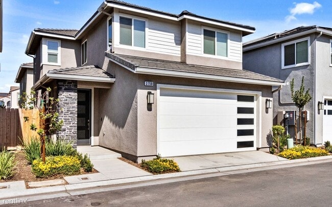 Building Photo - 3 br, 2.5 bath House - 3759 Highpark Way