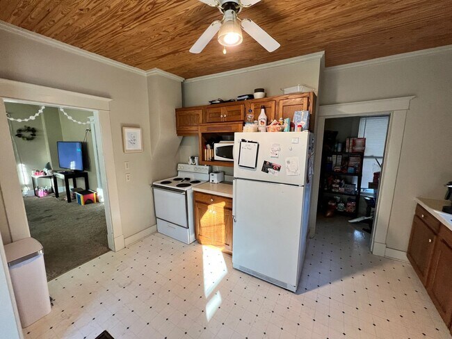 Building Photo - GREAT HOME - A MUST SEE!