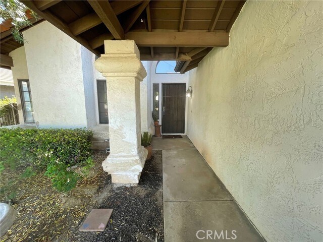 Foto del edificio - 25455 Knollwood Dr