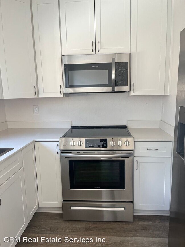 Foto del edificio - 2 br, 1.5 bath House - 168 N Ridge Terrace