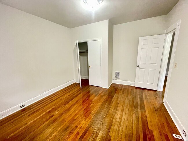 Foto del edificio - 517 Brooks St
