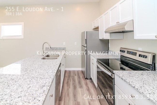 Building Photo - Gorgeous 3 Bedroom 1 Bathroom Now Availabl...