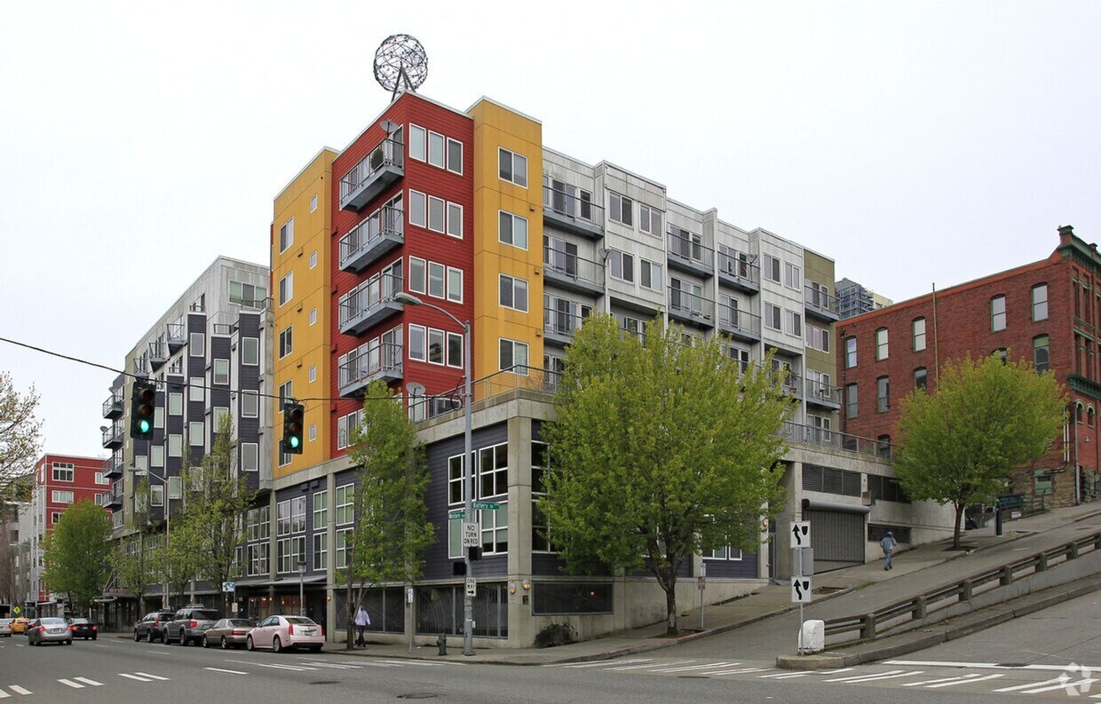 Primary Photo - Spacious Belltown Condo @ the Ideal Location!