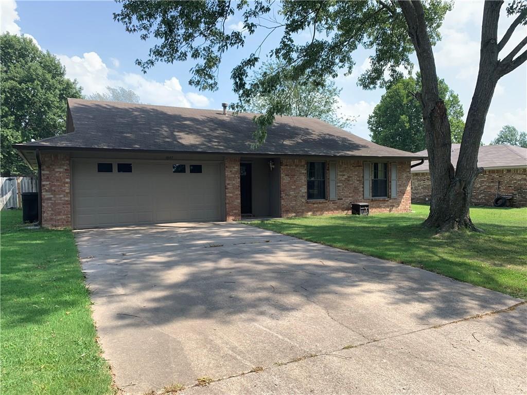 1007 N Westridge Ln, Rogers, AR 72756 House for Rent in Rogers, AR