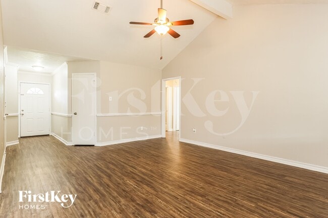 Foto del edificio - 20327 Bridgedale Ln