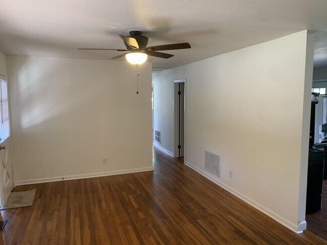Foto del edificio - 406 Morningside Dr