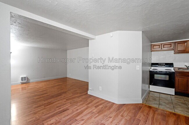 Foto del edificio - 1108 W 12th Ave