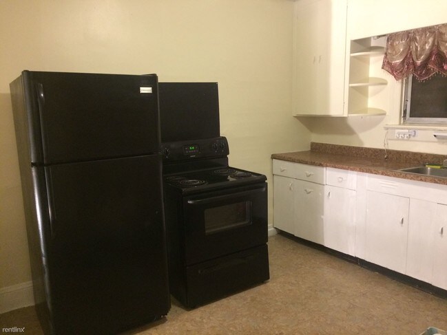 Foto del edificio - 2 br, 1 bath House - 352 Walnut St Apt A