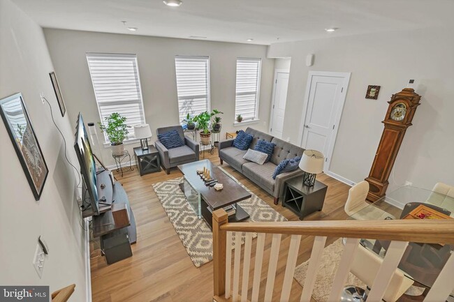 Building Photo - 4608 Olivine Dr